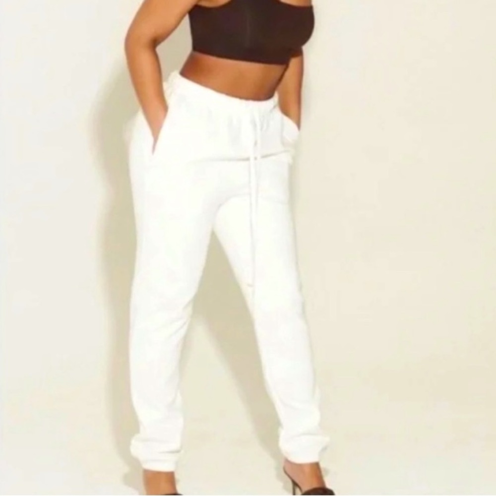 Naked Wardrobe Cozy White Oversized Sweatpants Joggers Size L NWT
